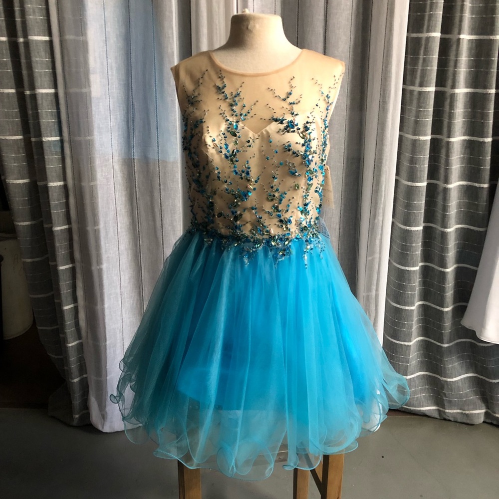 Turquoise & Nude Short Formal Dress Size 14 by Karishma
